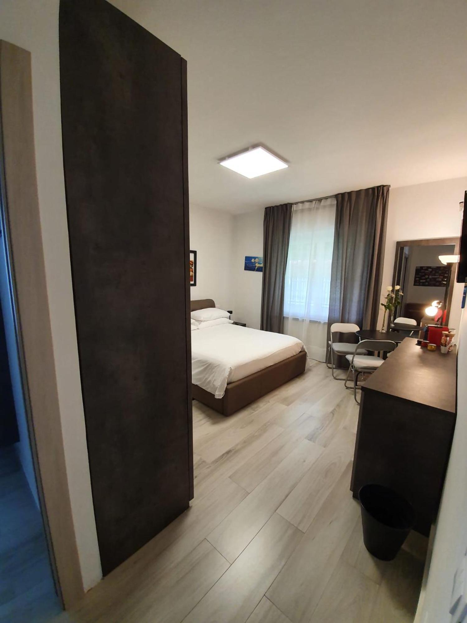 Отель Bergamo - La Casa Di Gianna Нембро Экстерьер фото